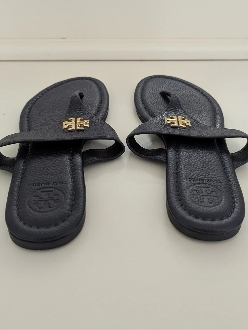 EUC! Tory Burch Jolie Flat Thong Sandal In Navy Blue Size 6.5